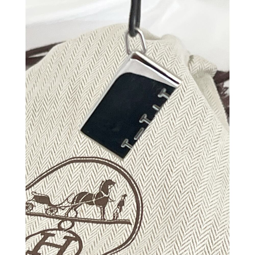 HERMÈS Symbole Amour Pendant Necklace Leather Pre Owned - Picture 8 of 13